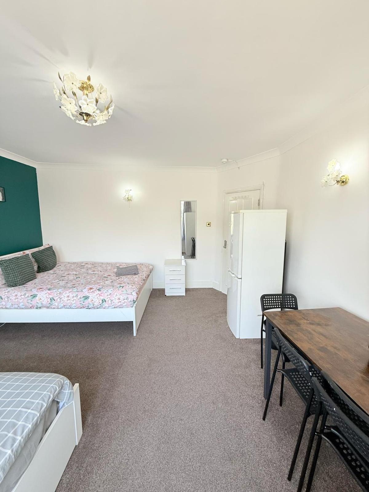 Wembley Rooms Londres Extérieur photo
